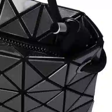 ISSEY MIYAKE 3 LOOP METALLIC