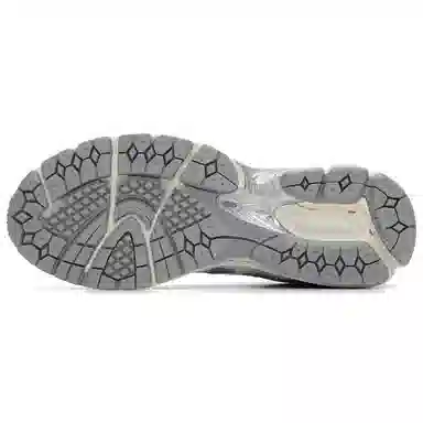 New Balance 860 Silver