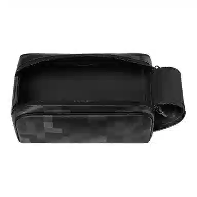 LOUIS VUITTON Dopp Kit