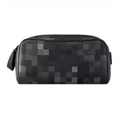 LOUIS VUITTON Dopp Kit