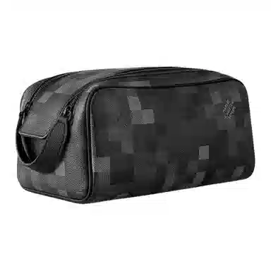 LOUIS VUITTON Dopp Kit