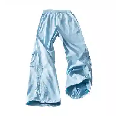 maxim's de paris vibe