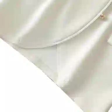 云妃秀 时髦休闲气质百搭合身显瘦短袖衬衫 女款