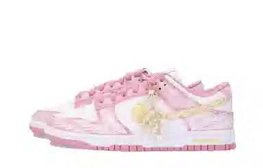 Nike Dunk "Aphrodite's Kiss"