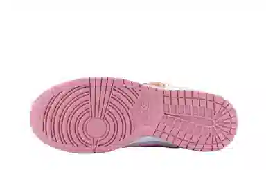 Nike Dunk "Aphrodite's Kiss"