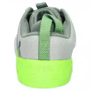 Under Armour TriBase Reign 6