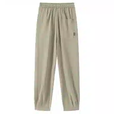 maxim's de paris ins