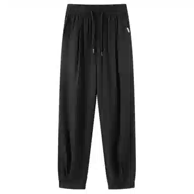 maxim's de paris ins