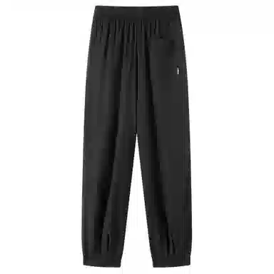 maxim's de paris ins