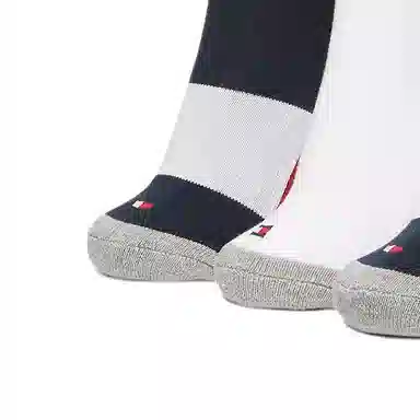 Tommy Hilfiger 3