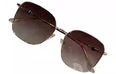 优幽兰 韩版潮流大框显脸小防紫外线百搭高级感开车驾驶遮阳个性设计感墨镜海边旅游度假街拍推 合金 方形 太阳眼镜 女款