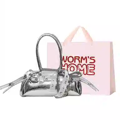 WORM'S HOME PU