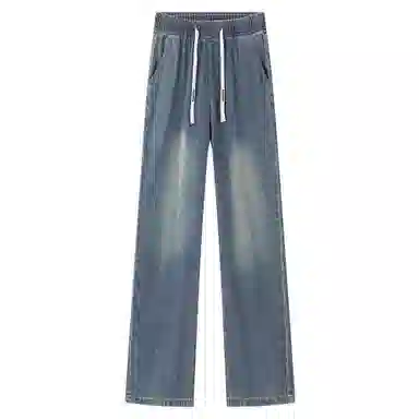 maxim's de paris vibe