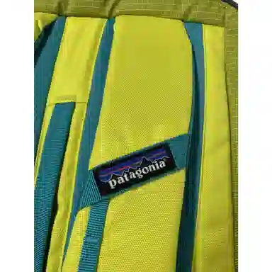 patagonia25L Black Hole Logo