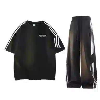 maxim's de paris logoT