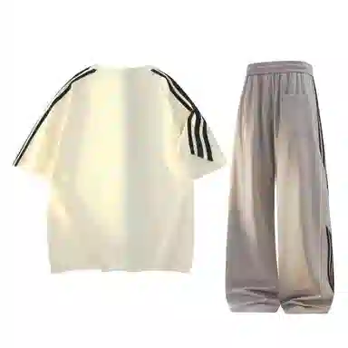 maxim's de paris logoT