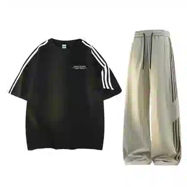 maxim's de paris logoT