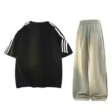 maxim's de paris logoT