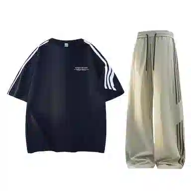 maxim's de paris logoT