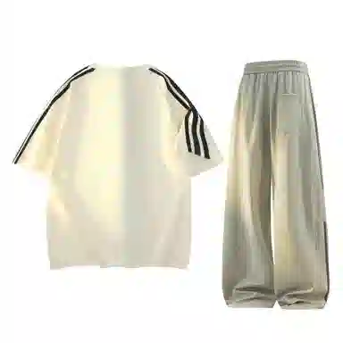 maxim's de paris logoT