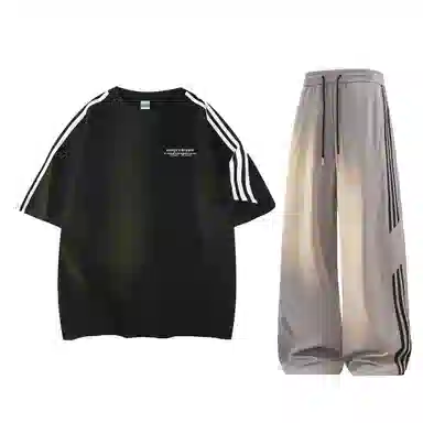 maxim's de paris logoT