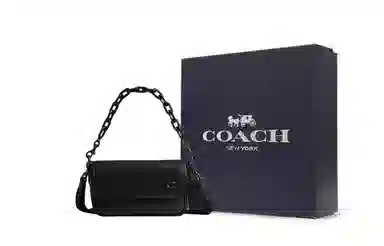 COACH Charter 18