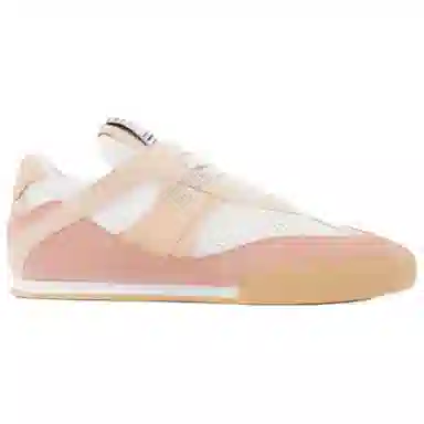Chloe Kick