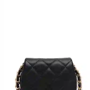 CHANEL 21B Shell Saddle Bag Black