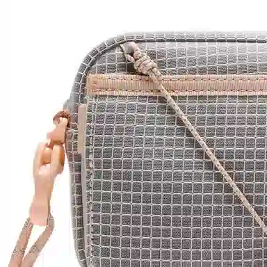 lululemon 1L Paracord Clippable