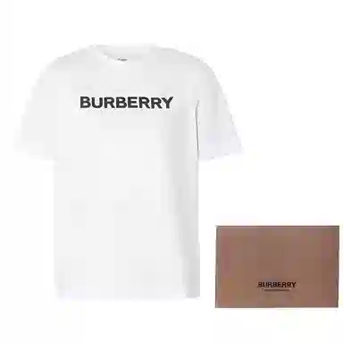Burberry SS22 T