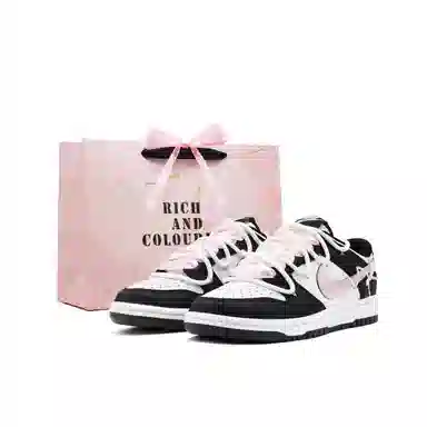 Nike Dunk "White/Black"