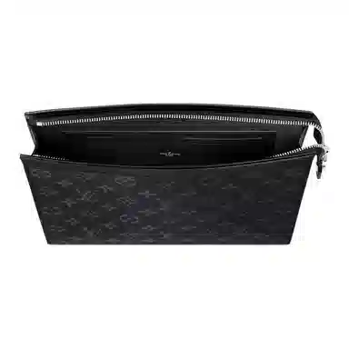 LOUIS VUITTON Pochette Voyage