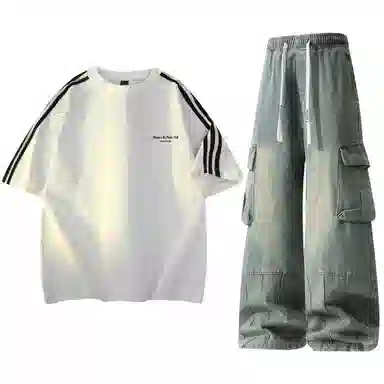 maxim's de paris LogoT