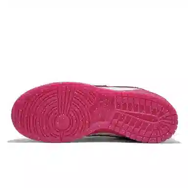 RIPSTAR SOCCER Trainer Strawberry Bear