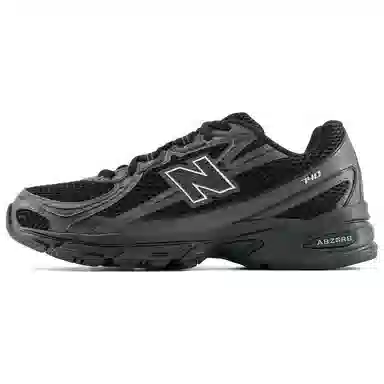 New Balance 740 Black