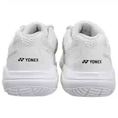 YONEX