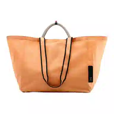 On 60L PU Tote