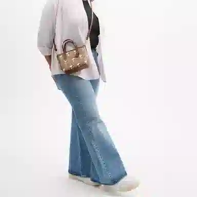 COACH x PEANUTS City 15Logo Tote