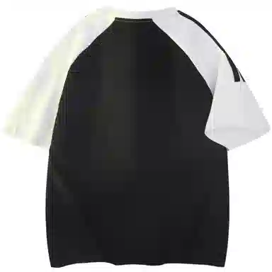 maxim's de paris logoinsT