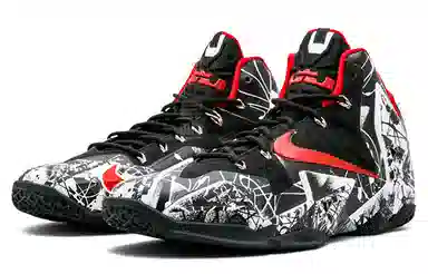 Nike Lebron 11 Graffiti