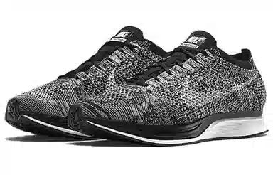 Nike Flyknit Racer Oreo 2