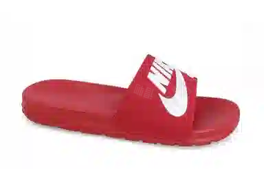Nike Benassi