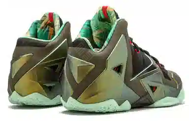 Nike Lebron 11 King's Pride