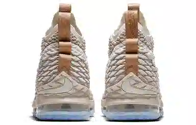 Nike Lebron 15
