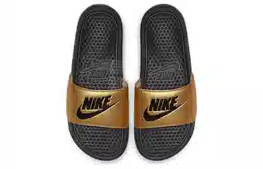 Nike Benassi