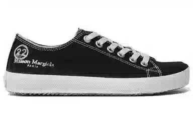 Maison Margiela Tabi Low Black