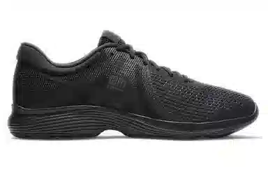 Nike REVOLUTION 4 4