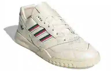 adidas originals A.R.TRAINER