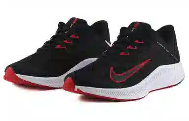 Nike Quest 3