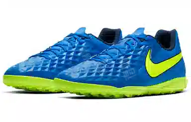 Nike Legend 8 Club TF-